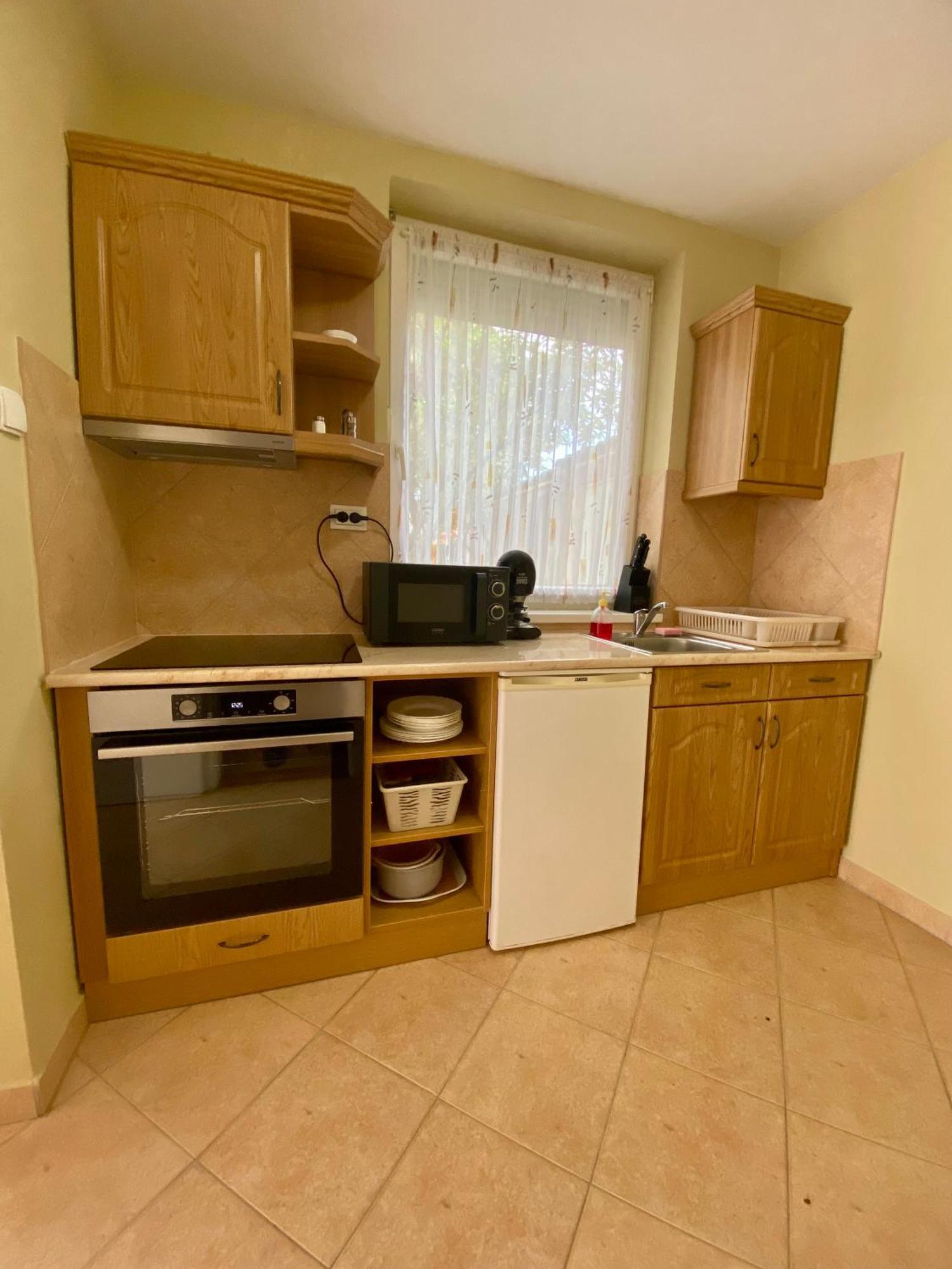 Iris Vendeghaz Apartment Hajduszoboszlo Luaran gambar