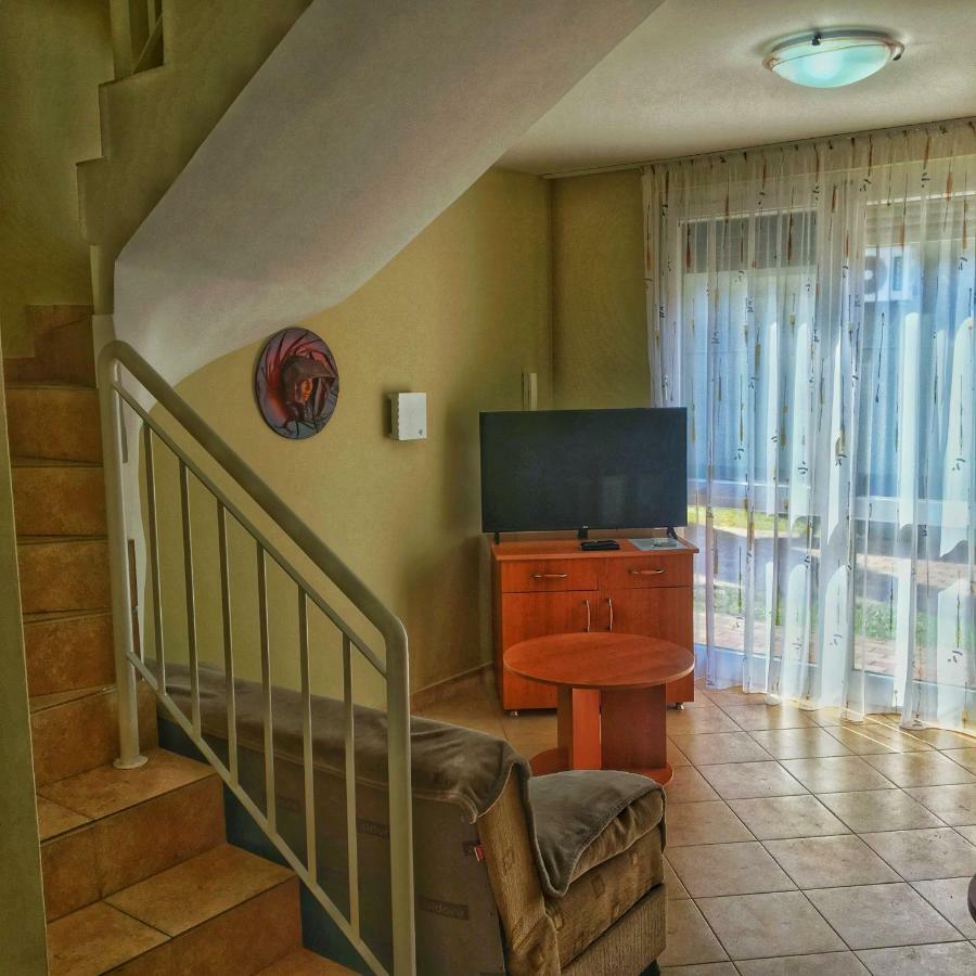 Iris Vendeghaz Apartment Hajduszoboszlo Luaran gambar