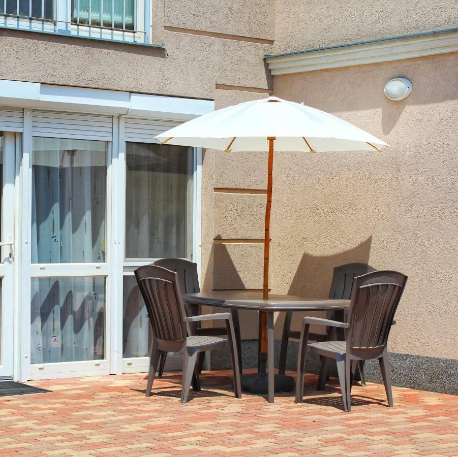 Iris Vendeghaz Apartment Hajduszoboszlo Luaran gambar
